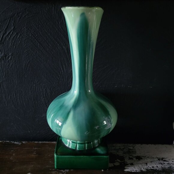 Vtg Moderamics 2156 USA Art Pottery Green Vase Square Base Pedestal 14 Inches